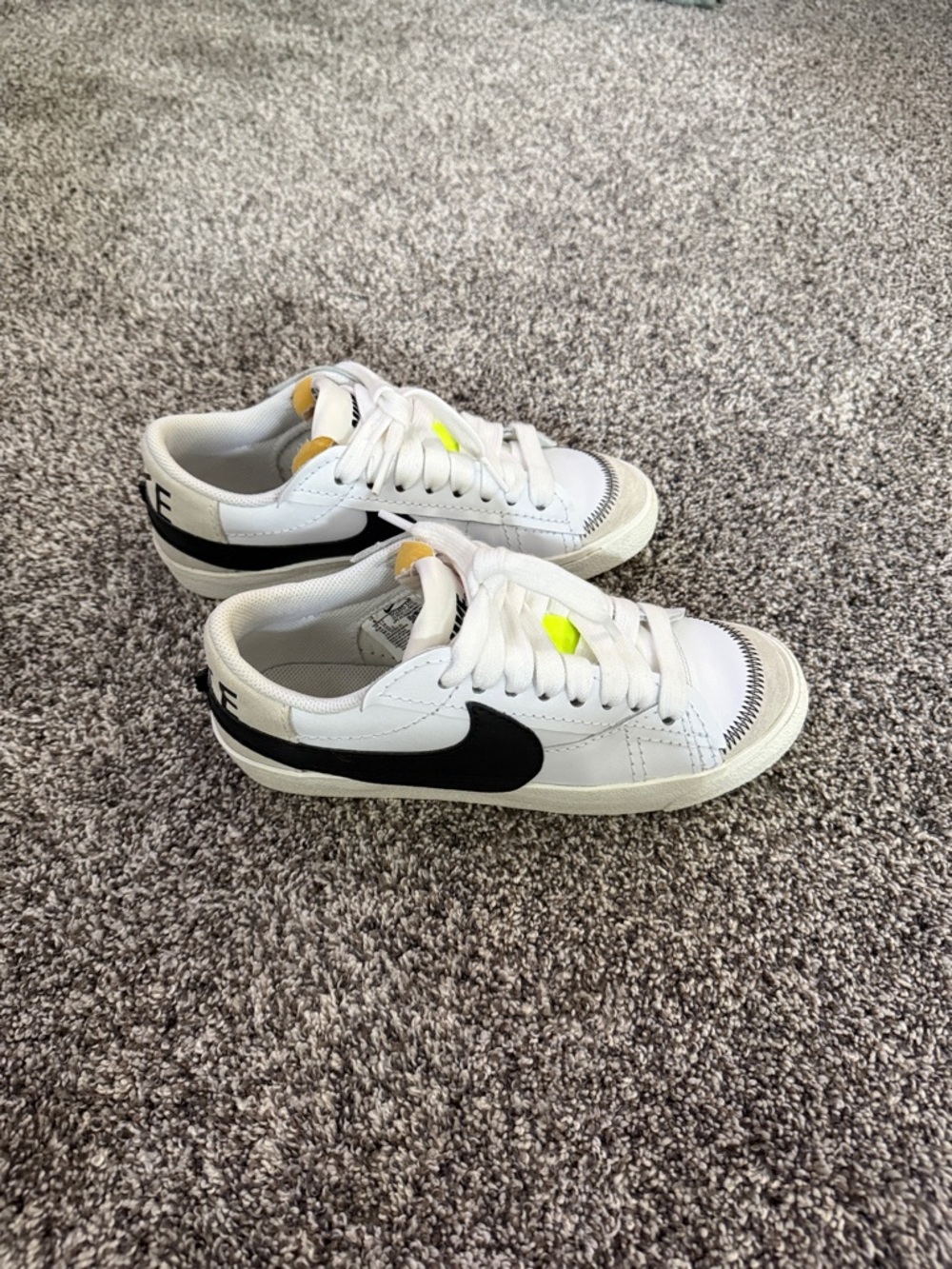 Women’s Nike Blazer Low 77 Jumbo Sneakers
